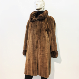 Samuel Fourrures - Manteau 3/4 de vison rasé, col et poignets longs poils - 7790 - Fourrure