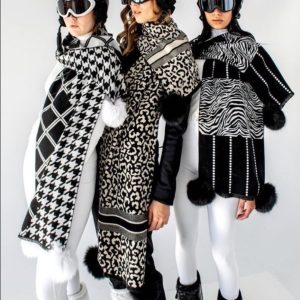 2-tone wave scarf with tassels