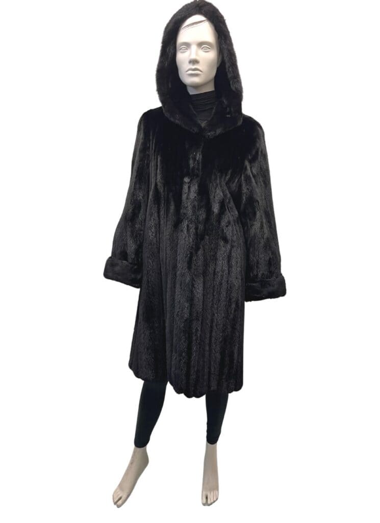 manteau de vison femelle naturel dark ranch et capuchon 8431