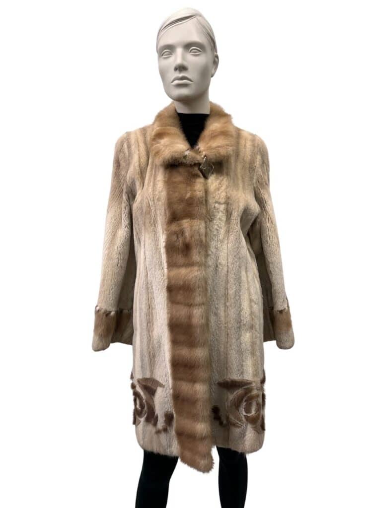manteau de vison lavande rasé avec fleurs 991679